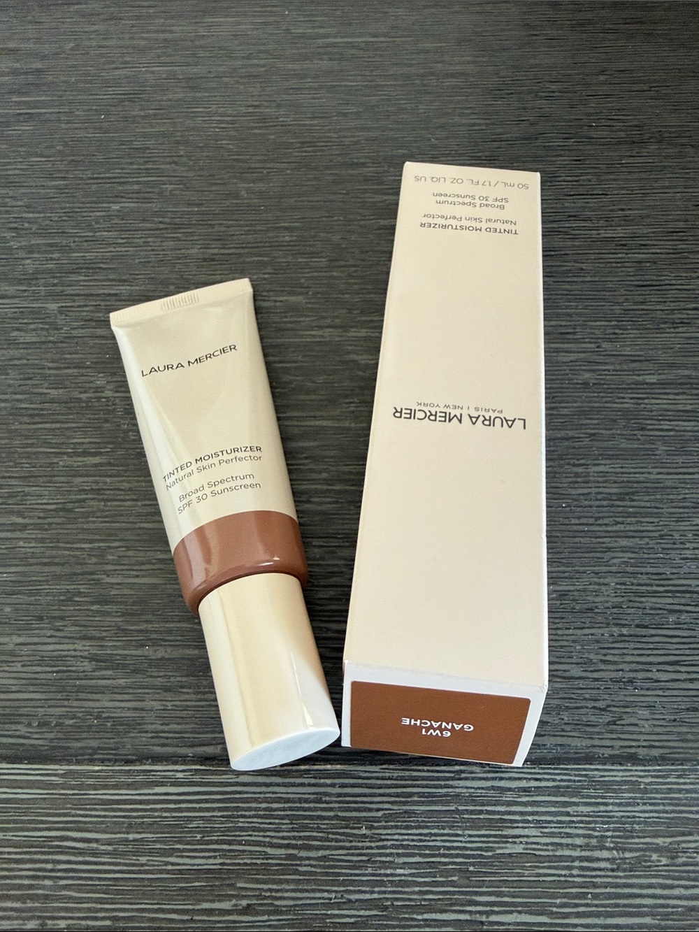 Laura Mercier Tinted Moisturizer Natural Skin Perfector 6W1 Ganache